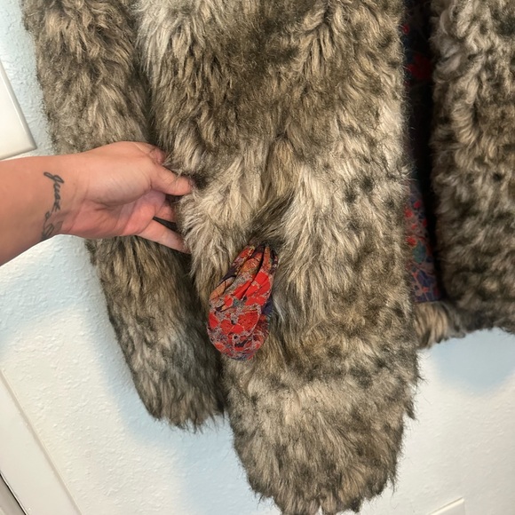 Handmade reversible faux fur coat - Picture 7 of 7
